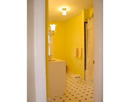 8 Ripley Street Wilbraham, MA 01095 - Photo 9 of 12 Gallery Image 9
