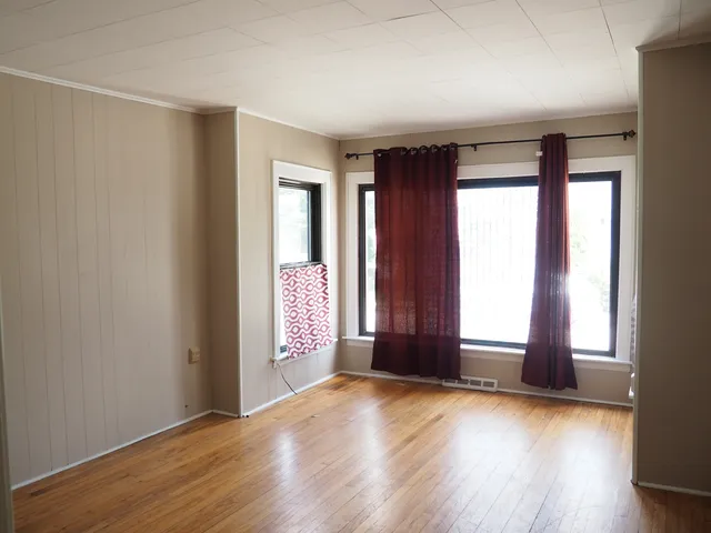 $2,400 | 9931 143rd Place, Orland Park, IL 60462