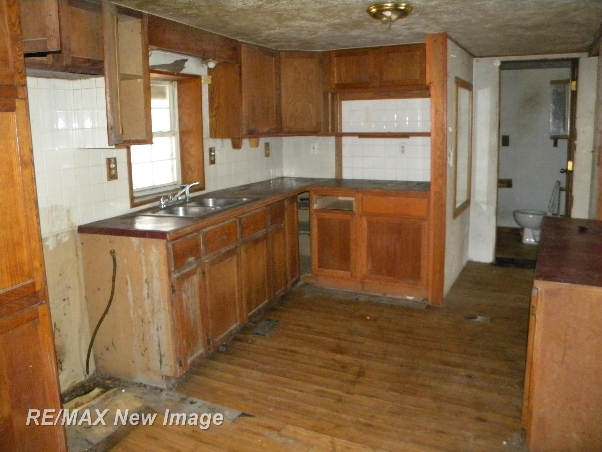 6925 North Swede Road Rhodes, MI 48652 - Photo 10 of 18 Gallery Image 10