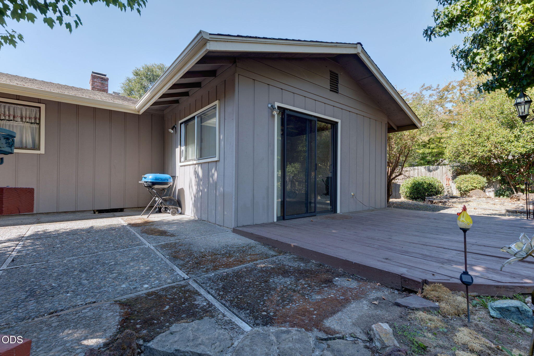 203 South Rose Street Phoenix, OR 97535 - Photo 37 of 43 Gallery Image 37