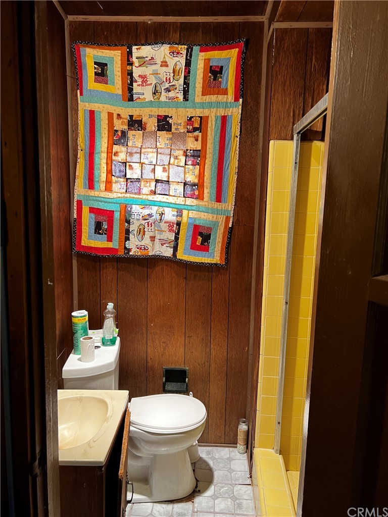 1506 South Grandee Avenue Compton, CA 90220 - Photo 21 of 35 a bathroom with a toilet and a sink