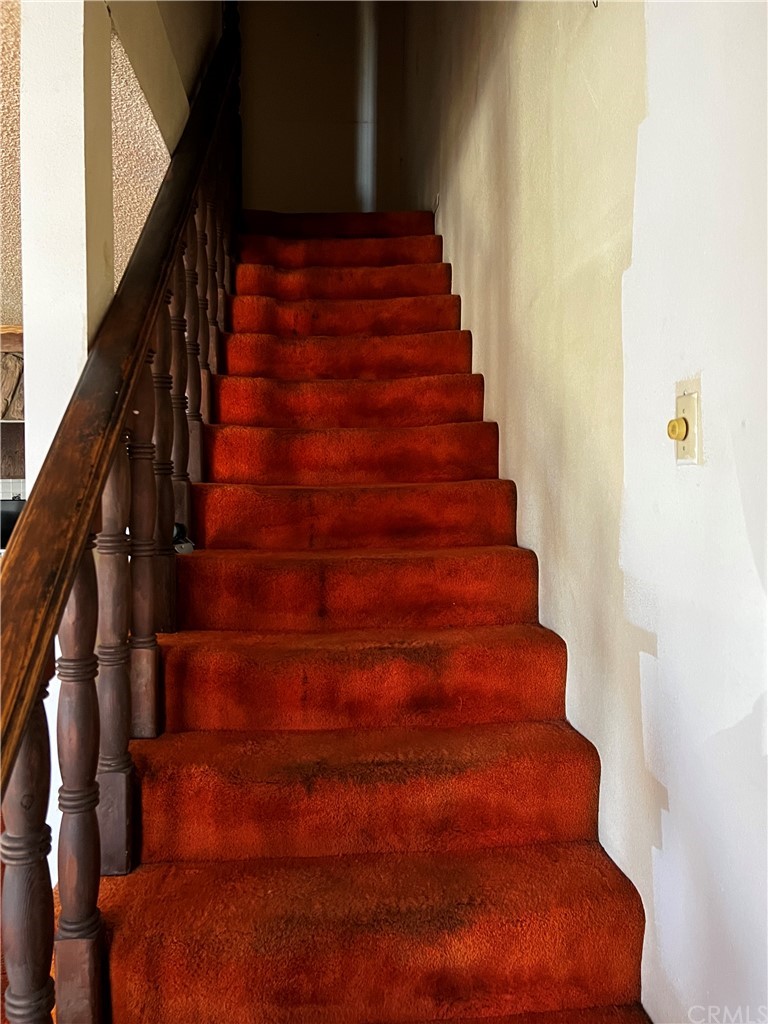 1506 South Grandee Avenue Compton, CA 90220 - Photo 22 of 35 a view of entryway