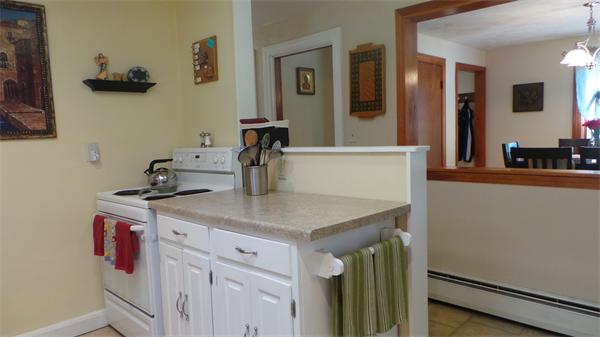 82 Spring Street Foxboro, MA 02035 - Photo 10 of 30 Gallery Image 10