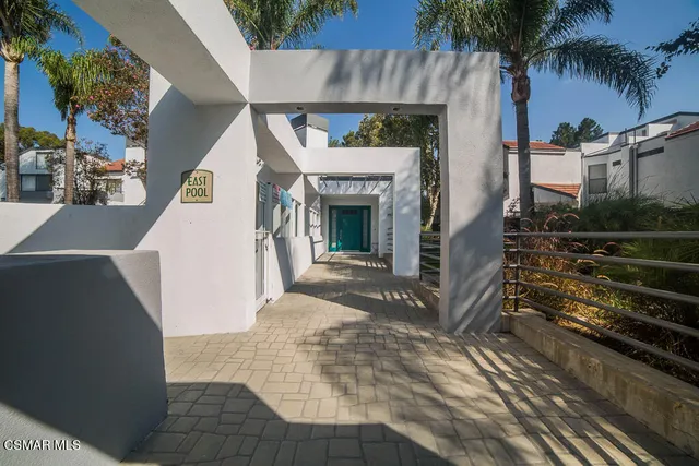 $425,000 | 1158 Tivoli Lane, Unit 172, Simi Valley, CA 93065