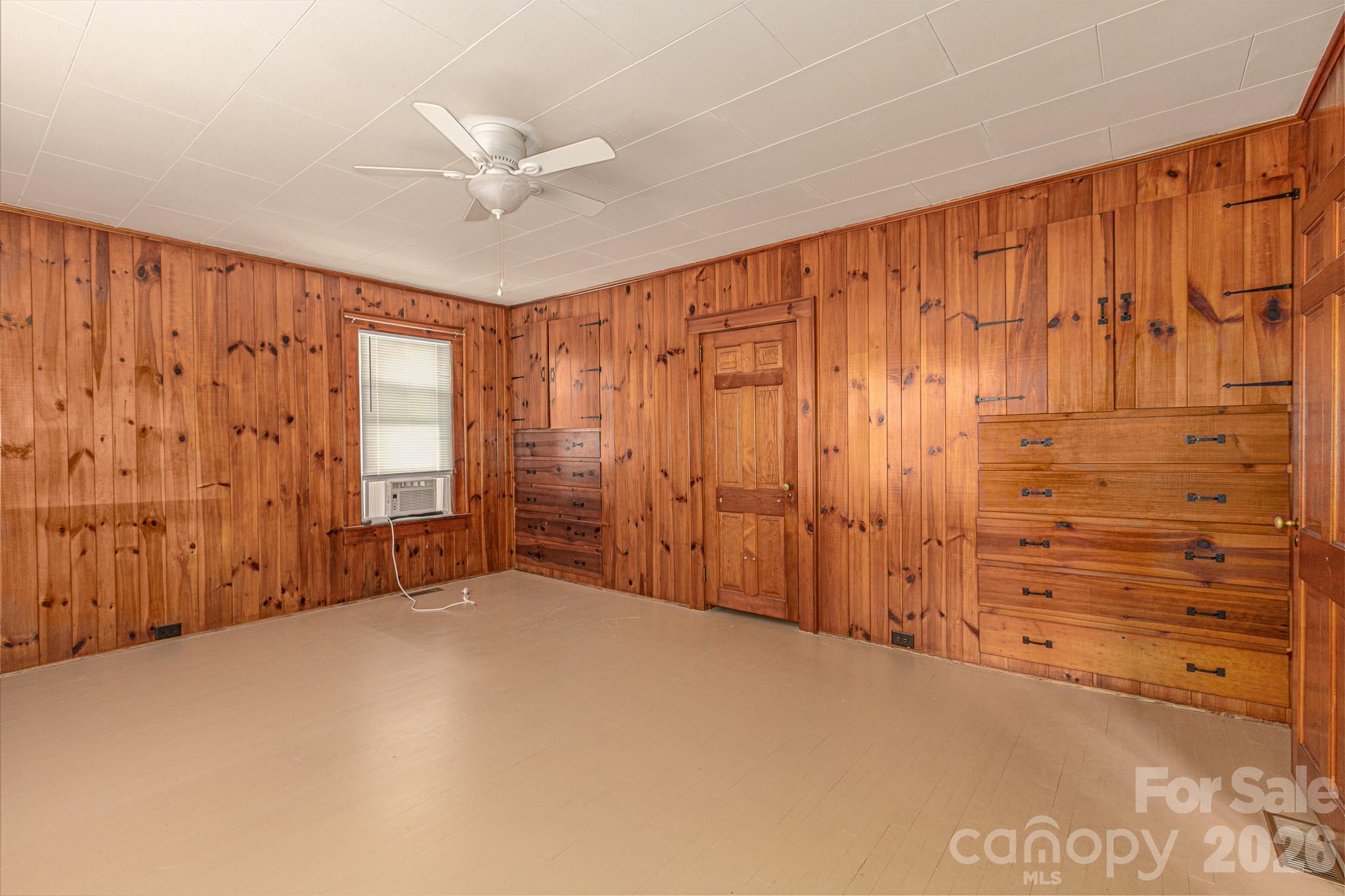 46 Gilkey Street Marion, NC 28752 - Photo 12 of 34