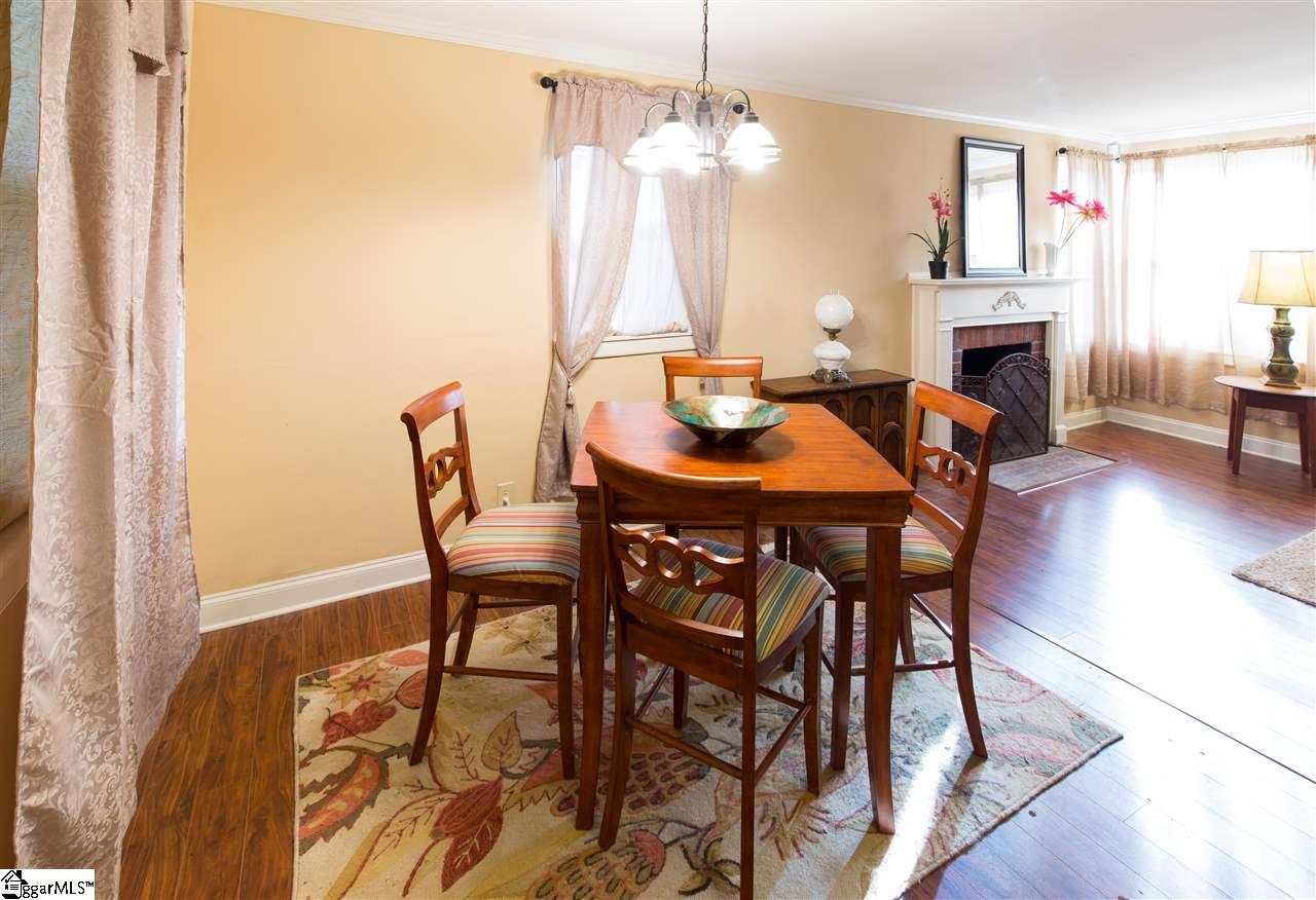 304 Crestfield Road Greenville, SC 29605 - Photo 4 of 18 Gallery Image 4