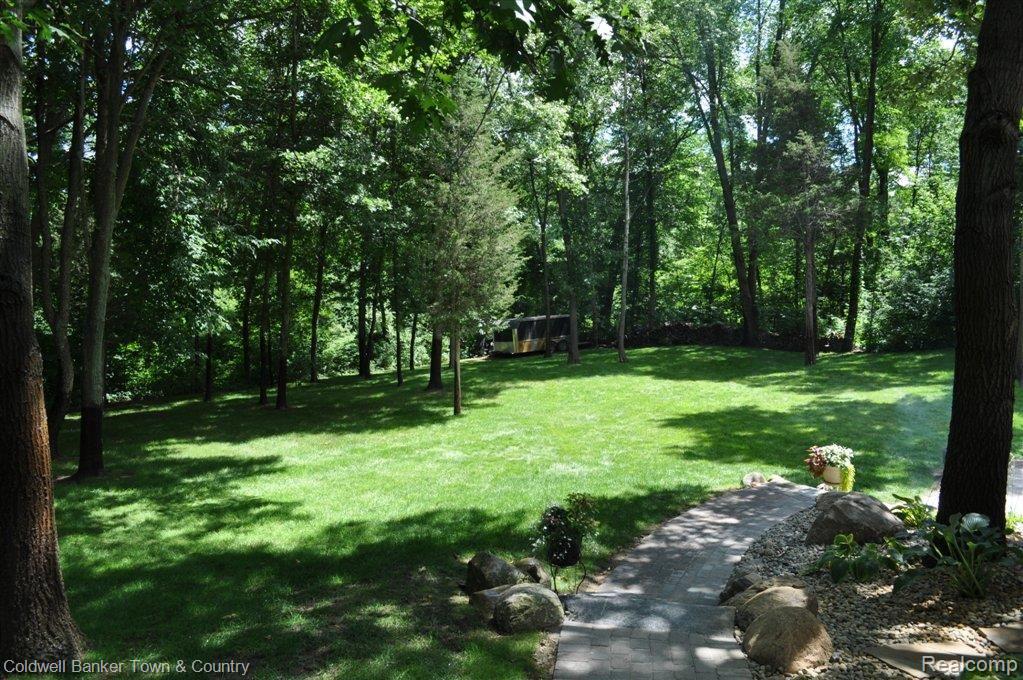 8091 Pettysville Road Pinckney, MI 48169 - Photo 7 of 9 Relaxing view off deck
