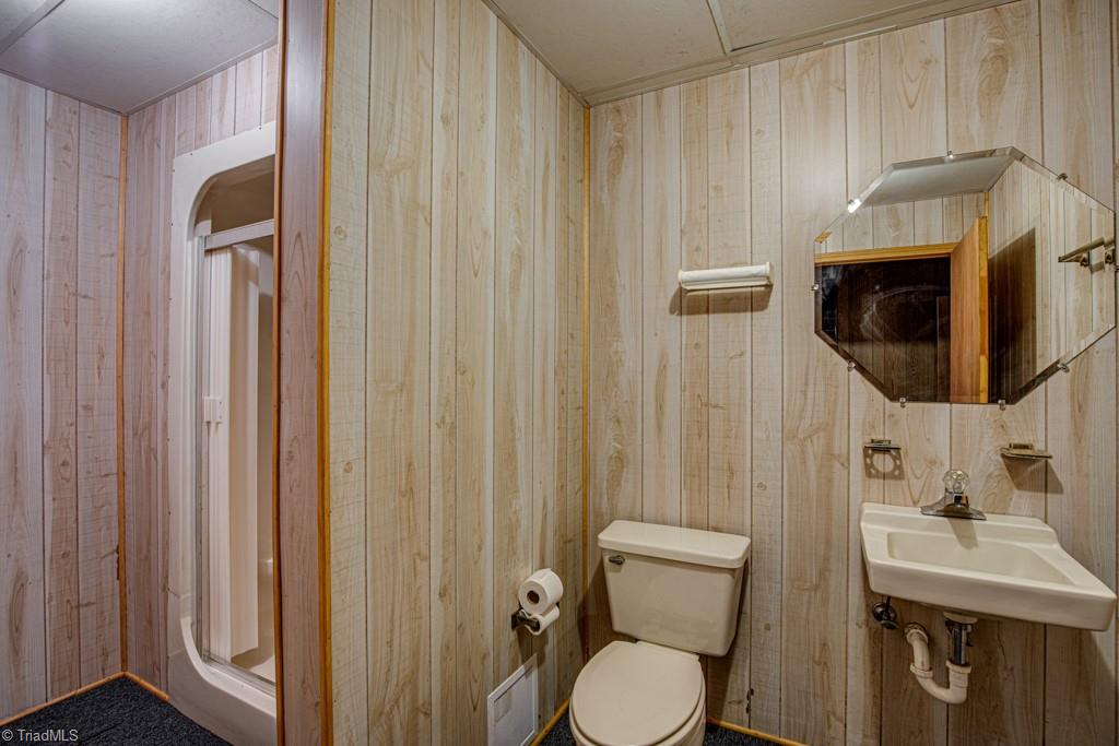 292 Circuit City Road Elkin, NC 28621 - Photo 32 of 46 Gallery Image 32