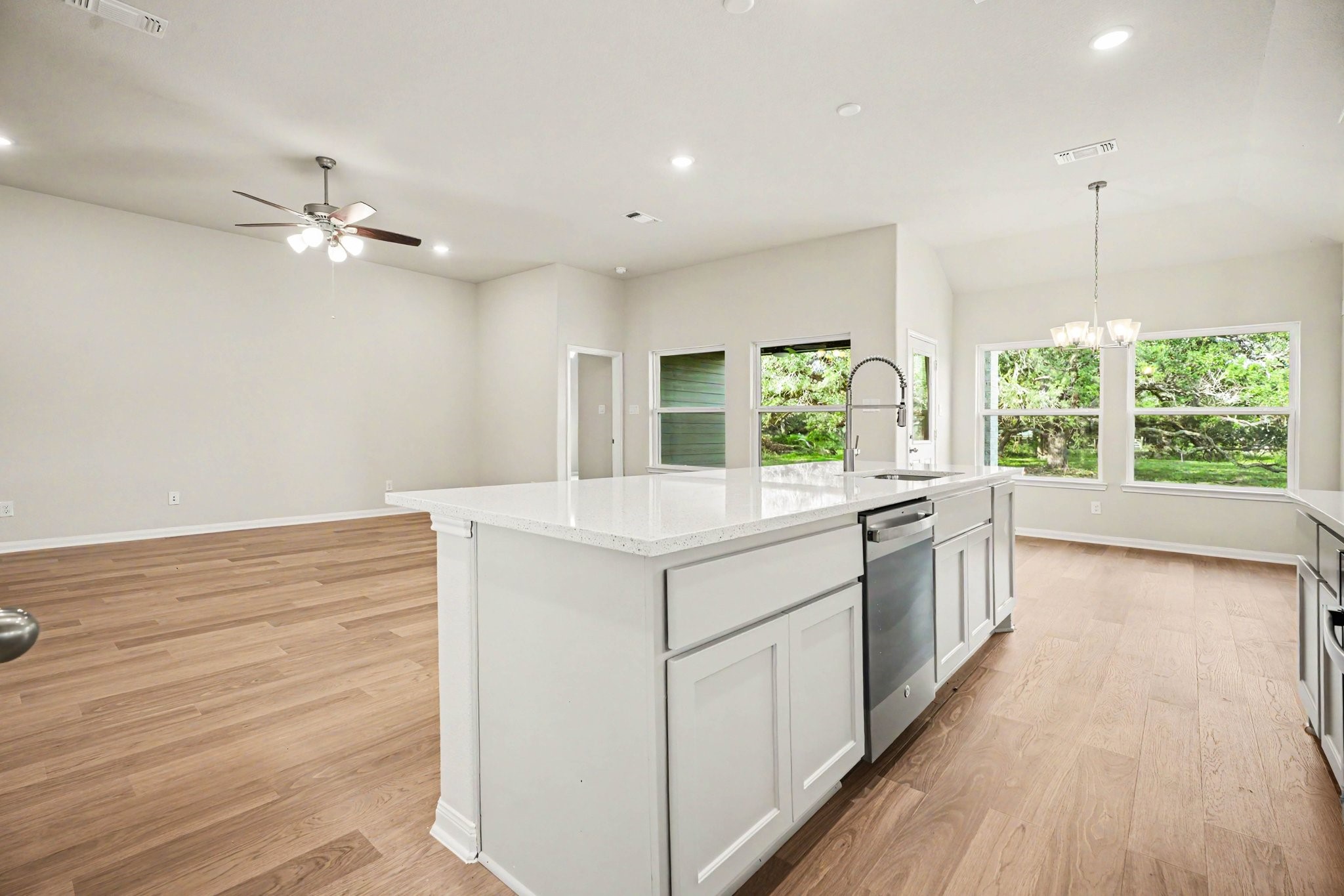 22 Red Barn Road Bay City, TX 77414 - Photo 8 of 37 Gallery Image 8