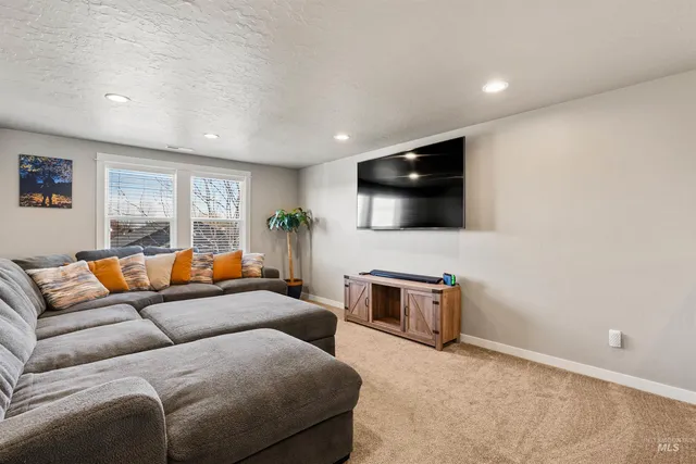 $615,990 | 6796 South Silver Spur Way, Boise, ID 83709