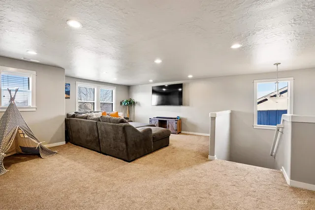 $615,990 | 6796 South Silver Spur Way, Boise, ID 83709