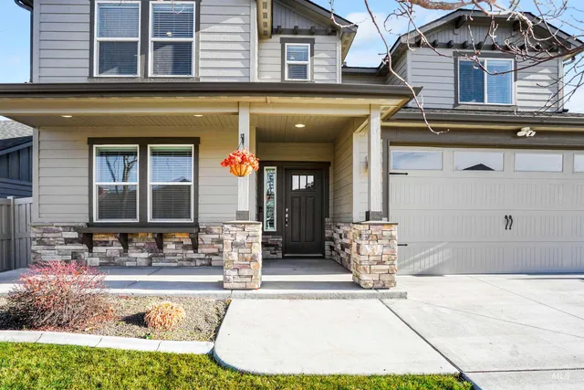 $615,990 | 6796 South Silver Spur Way, Boise, ID 83709