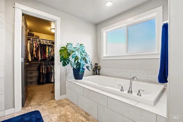 $615,990 | 6796 South Silver Spur Way, Boise, ID 83709