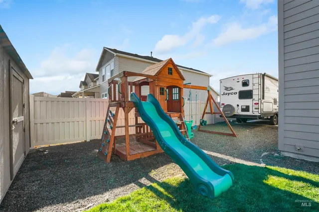 $615,990 | 6796 South Silver Spur Way, Boise, ID 83709