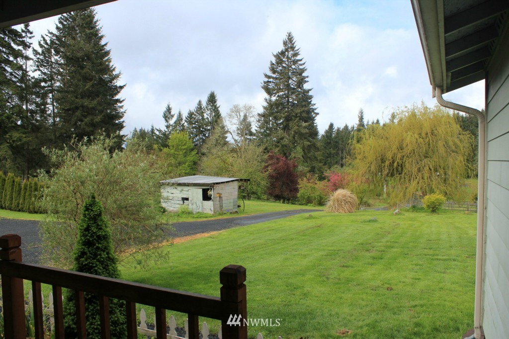 10148 Stedman Road Southeast Olympia, WA 98513 - Photo 21 of 25 Gallery Image 21