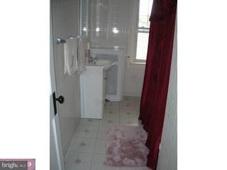 2032 Spring Street Reading, PA 19609 - Photo 6 of 6 Gallery Image 6