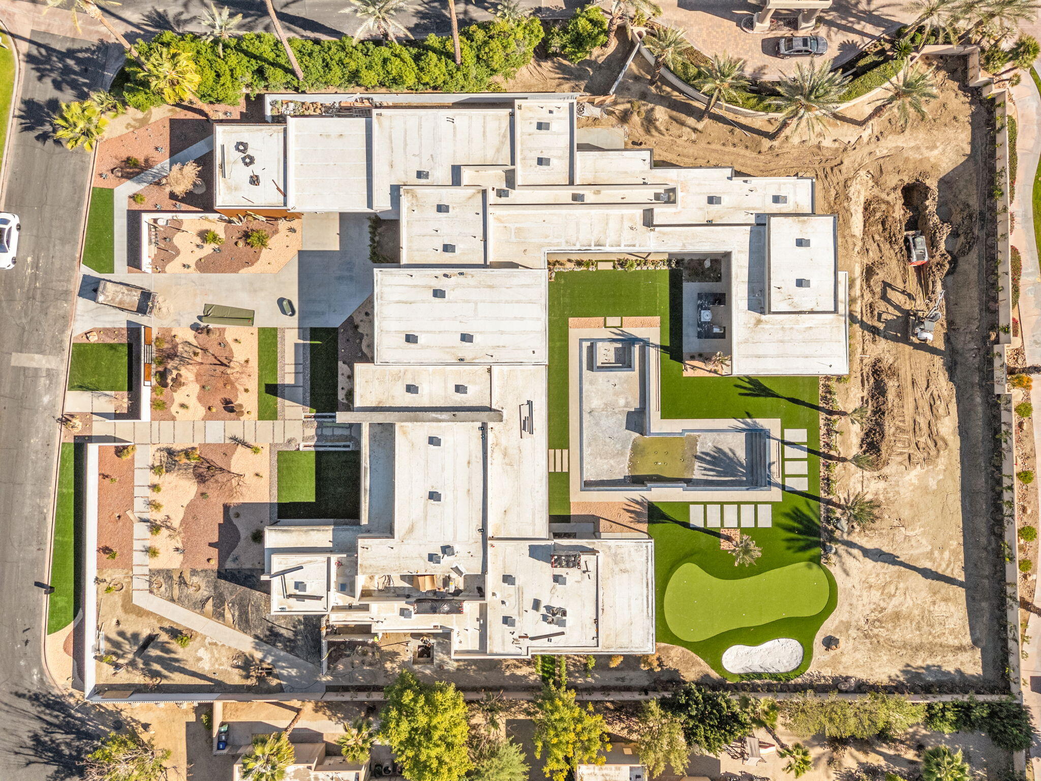 3 Shakespeare Court Rancho Mirage, CA 92270 - Photo 12 of 35 a picture of a bathroom with mirror and shower