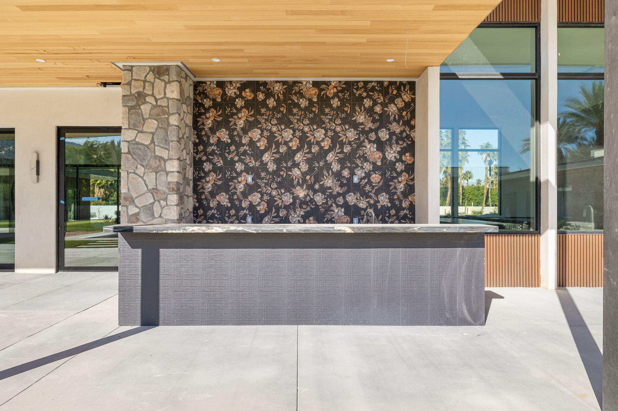 3 Shakespeare Court Rancho Mirage, CA 92270 - Photo 34 of 35 a view of balcony