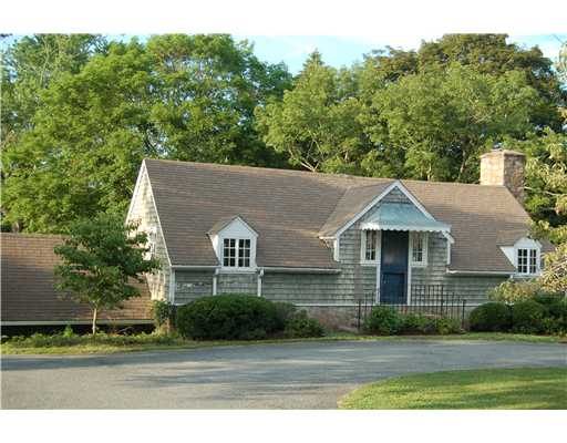 562 Post Road South Kingstown, RI 02879 - Photo 18 of 20 Exterior Front.