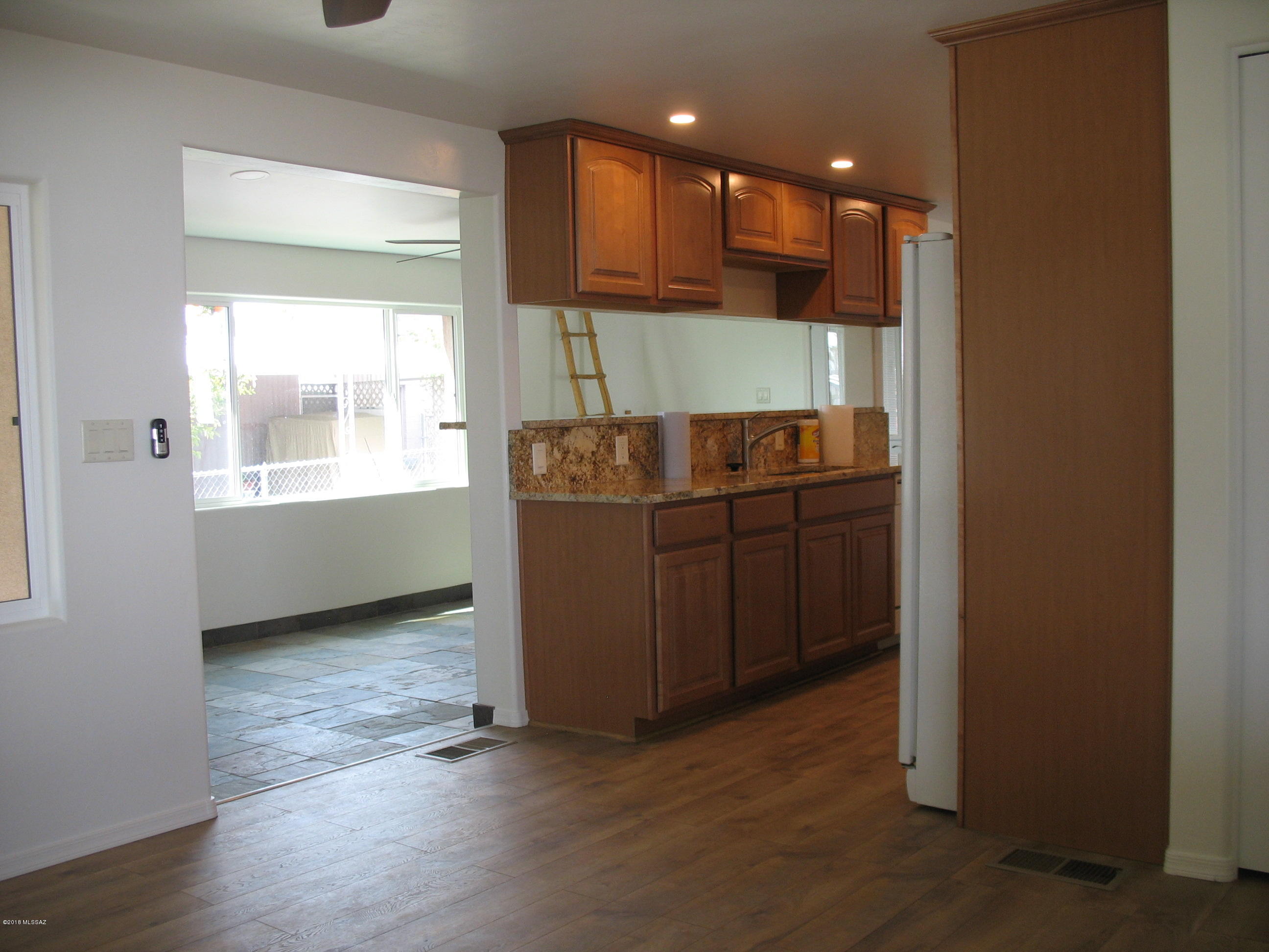 5512 West Rafter Cir Street Tucson, AZ 85713 - Photo 4 of 14 Gallery Image 4
