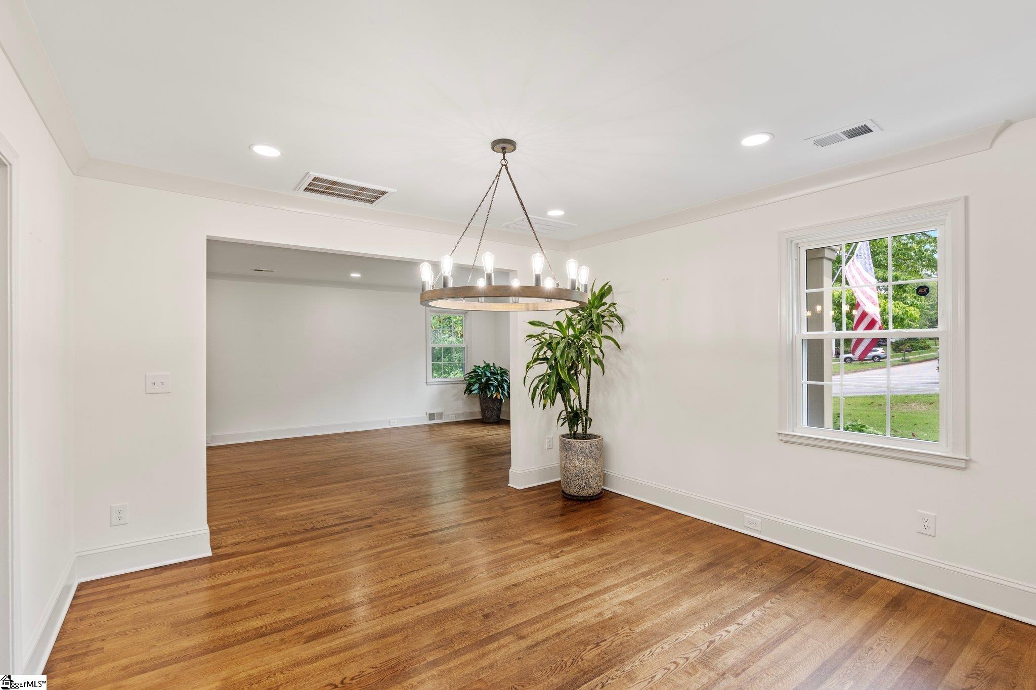 411 East Faris Road Greenville, SC 29605 - Photo 12 of 36 Gallery Image 12