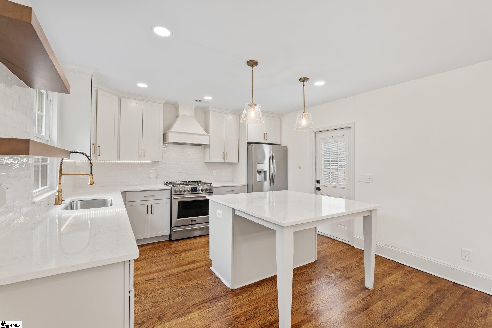 411 East Faris Road Greenville, SC 29605 - Photo 15 of 36 Gallery Image 15