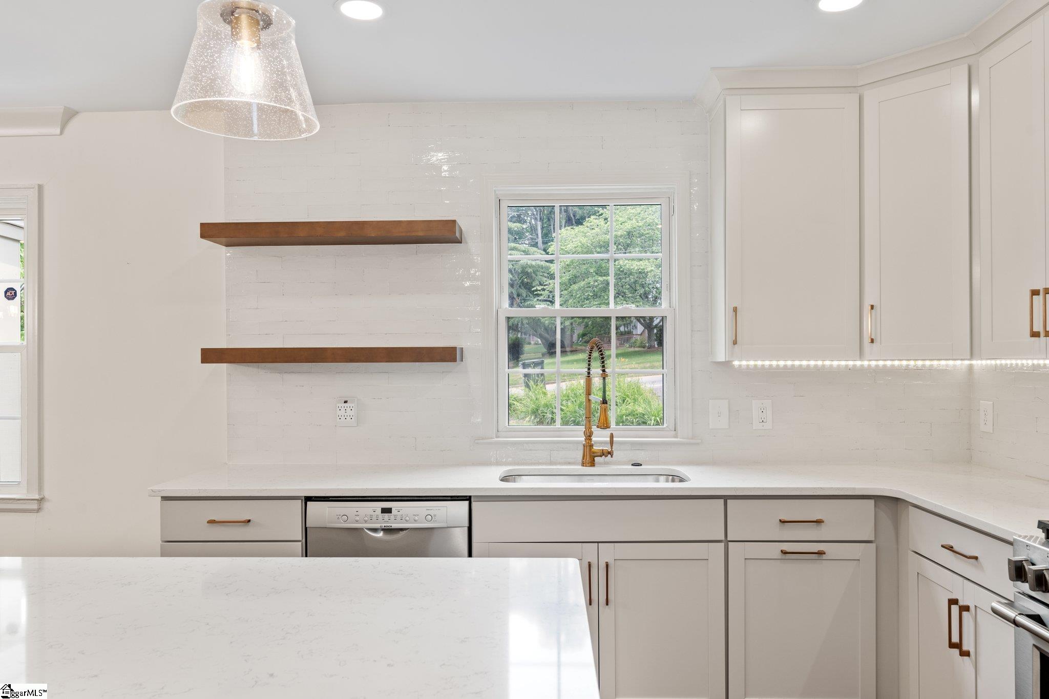 411 East Faris Road Greenville, SC 29605 - Photo 17 of 36 Gallery Image 17