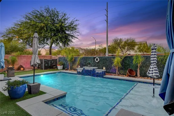 $949,000 | 8826 Dramatic Gold Avenue, Las Vegas, NV 89178