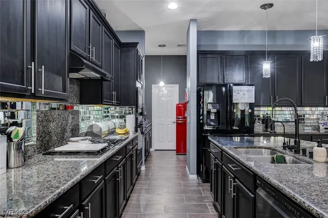 $949,000 | 8826 Dramatic Gold Avenue, Las Vegas, NV 89178