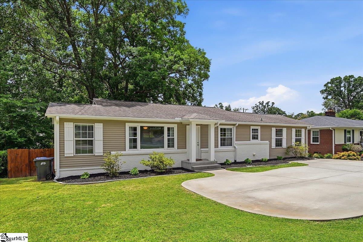 902 East Lee Road Taylors, SC 29687 - Photo 38 of 45 Gallery Image 38