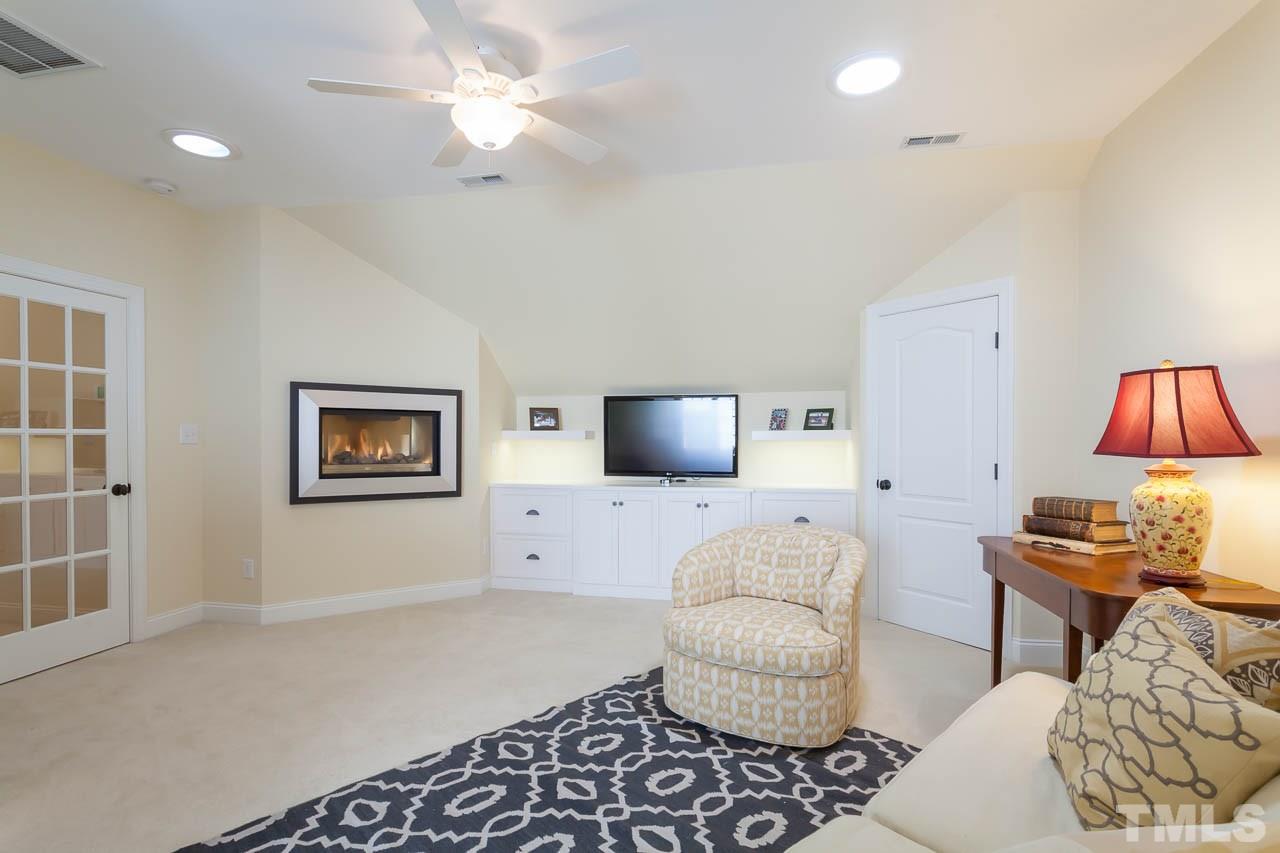 10331 Evergreen Spring Place Raleigh, NC 27614 - Photo 14 of 25 Gallery Image 14