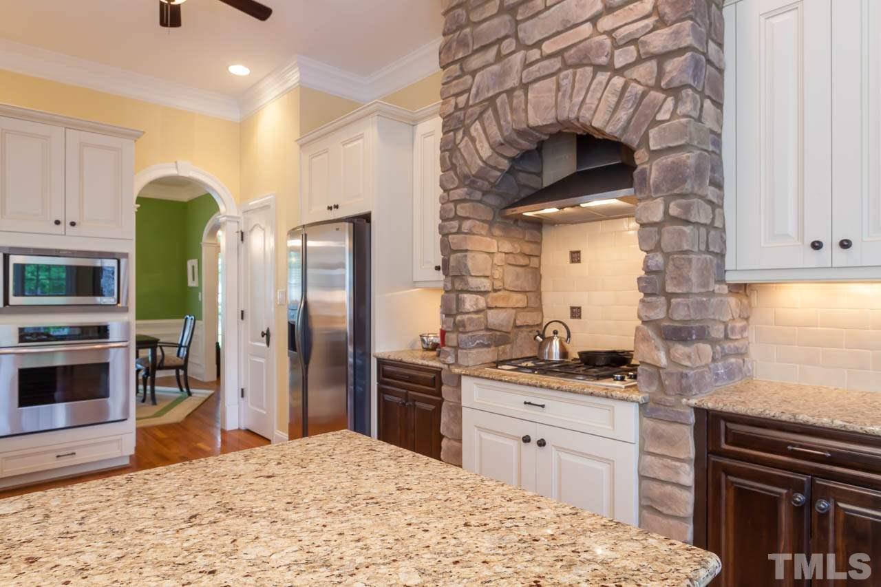 10331 Evergreen Spring Place Raleigh, NC 27614 - Photo 5 of 25 Gallery Image 5