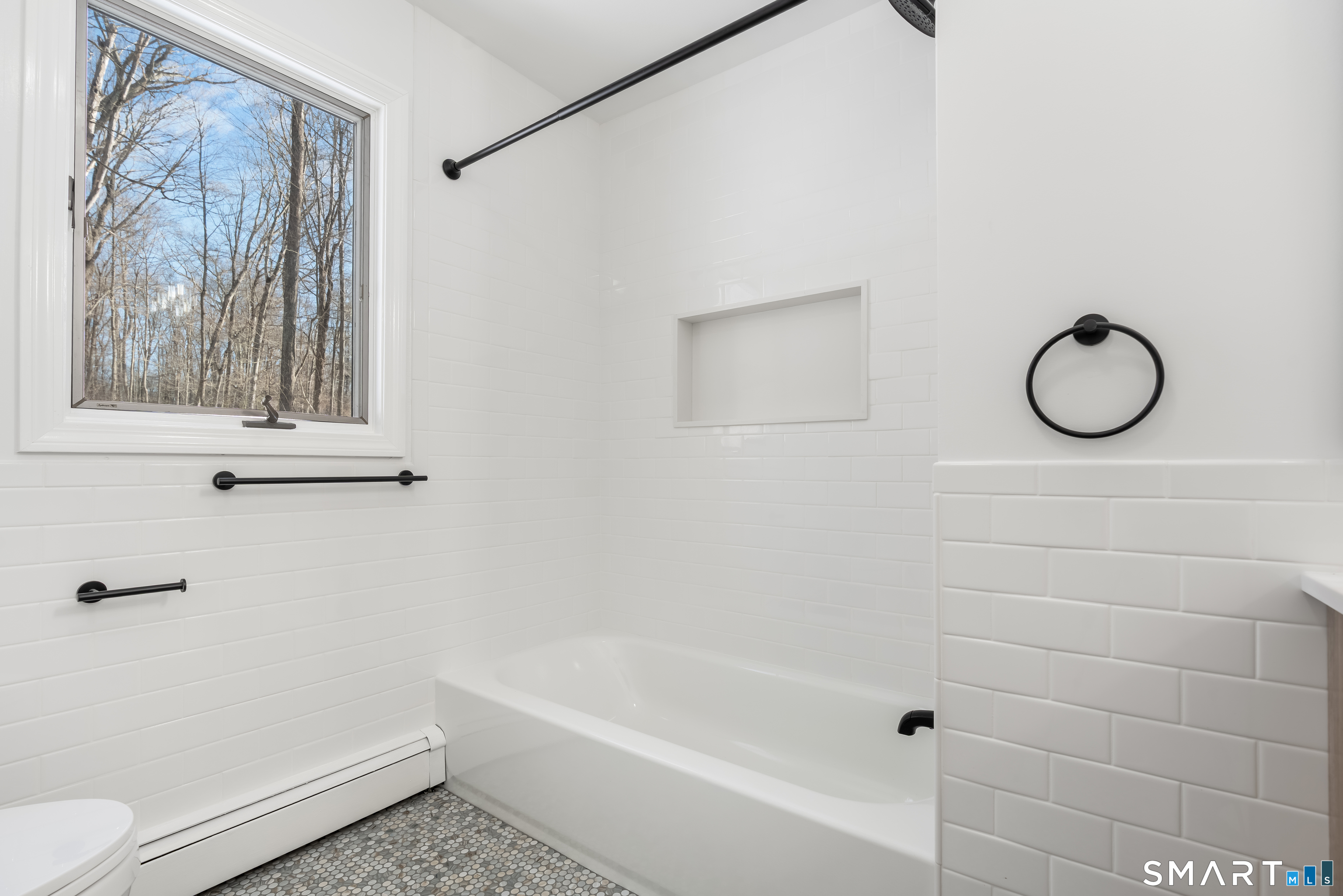 24 Pleasant Hill Road Newtown, CT 06470 - Photo 11 of 27