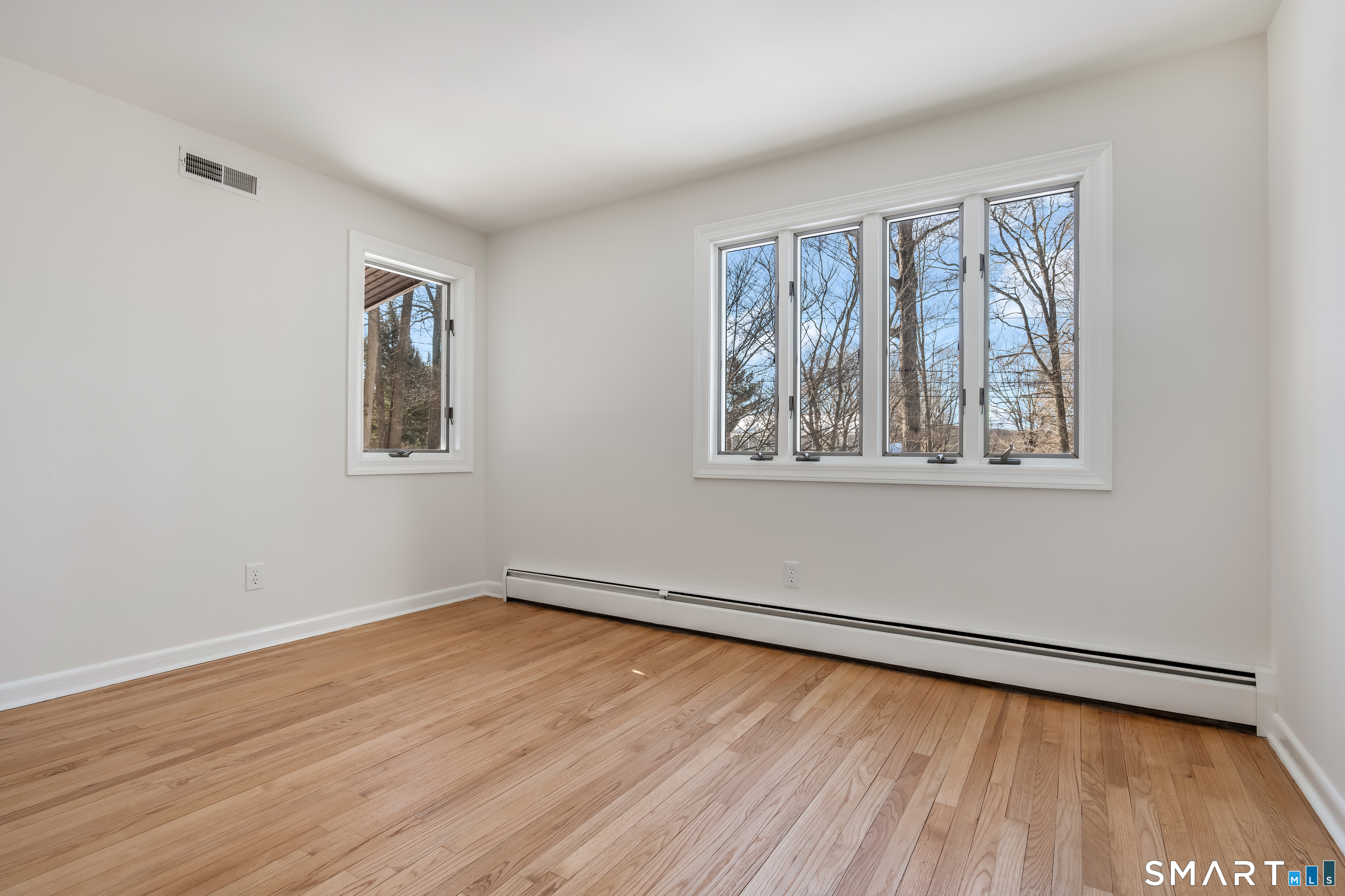 24 Pleasant Hill Road Newtown, CT 06470 - Photo 15 of 27