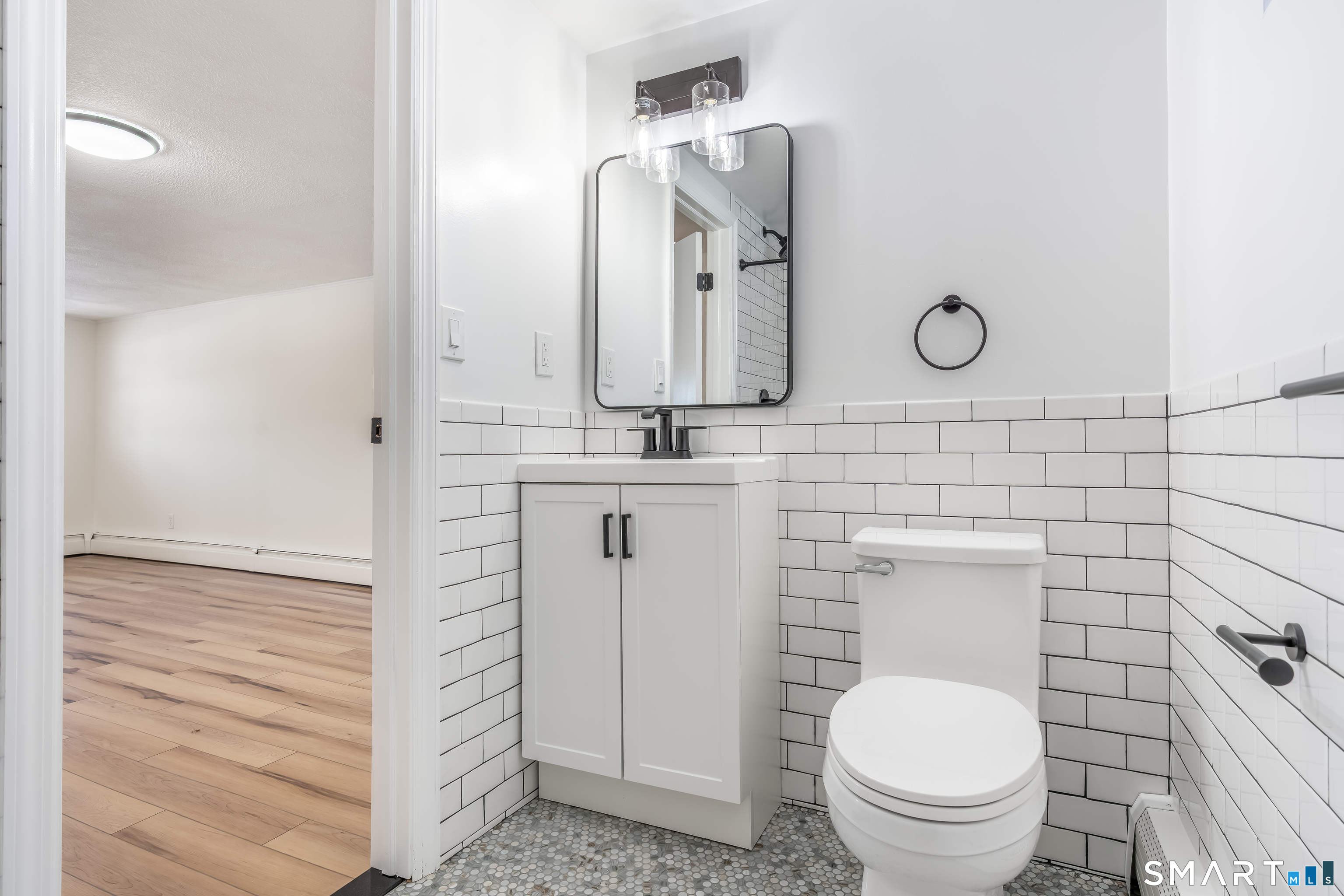 24 Pleasant Hill Road Newtown, CT 06470 - Photo 20 of 27