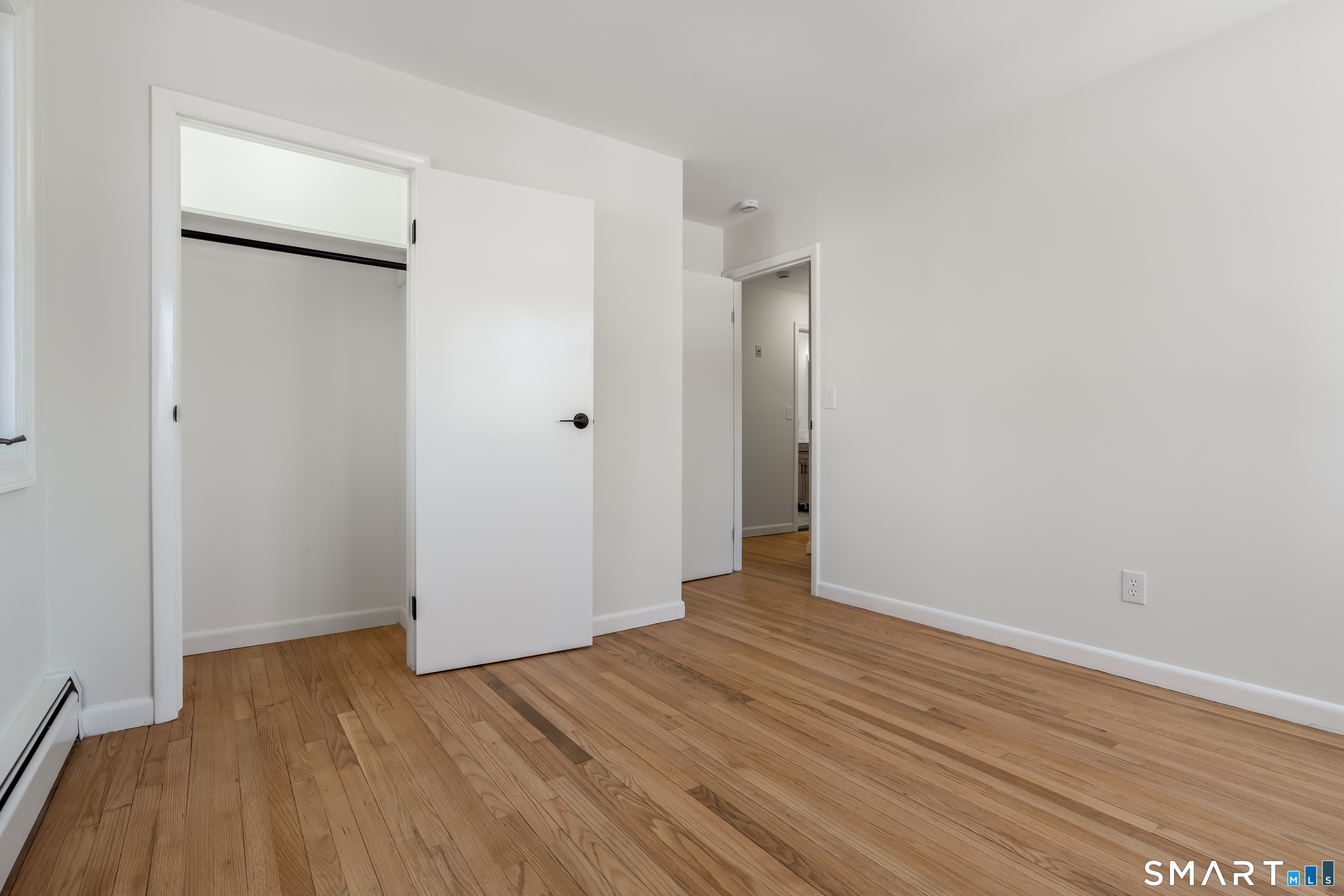 24 Pleasant Hill Road Newtown, CT 06470 - Photo 8 of 27