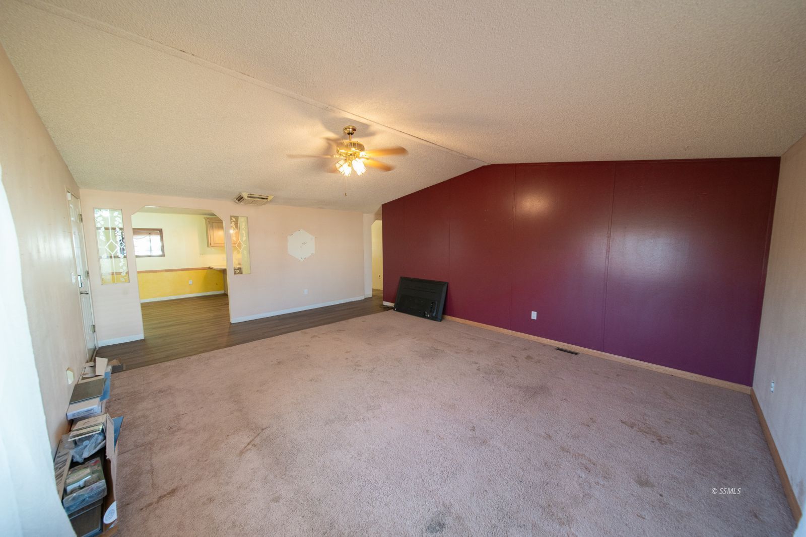 1219 South Garth Street Ridgecrest, CA 93555 - Photo 4 of 23 an empty room with a empty space and windows