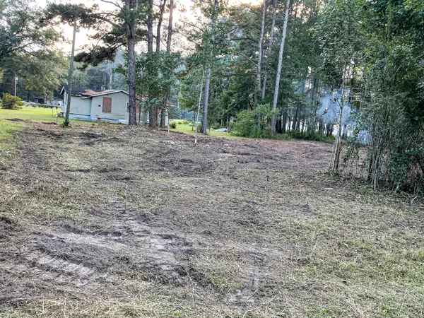 $199,999 | 839 Burgin Road, McClellanville, SC 29458