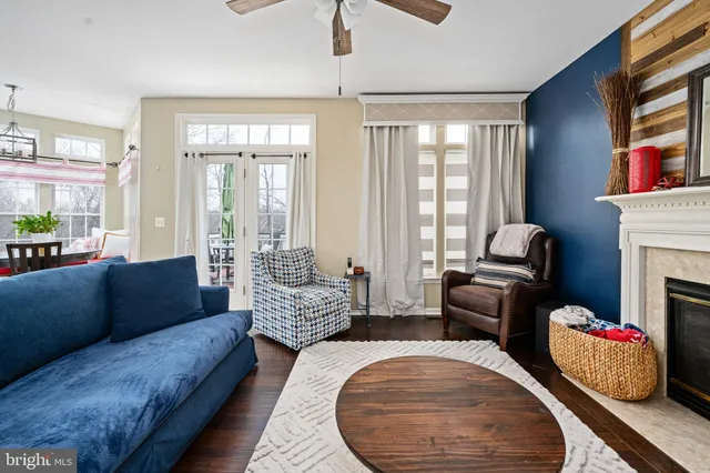 $849,999 | 5505 Altenbury Loop, Gainesville, VA 20155