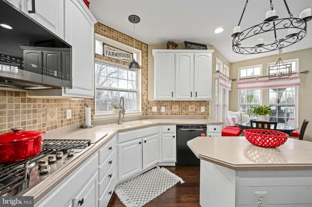 $849,999 | 5505 Altenbury Loop, Gainesville, VA 20155