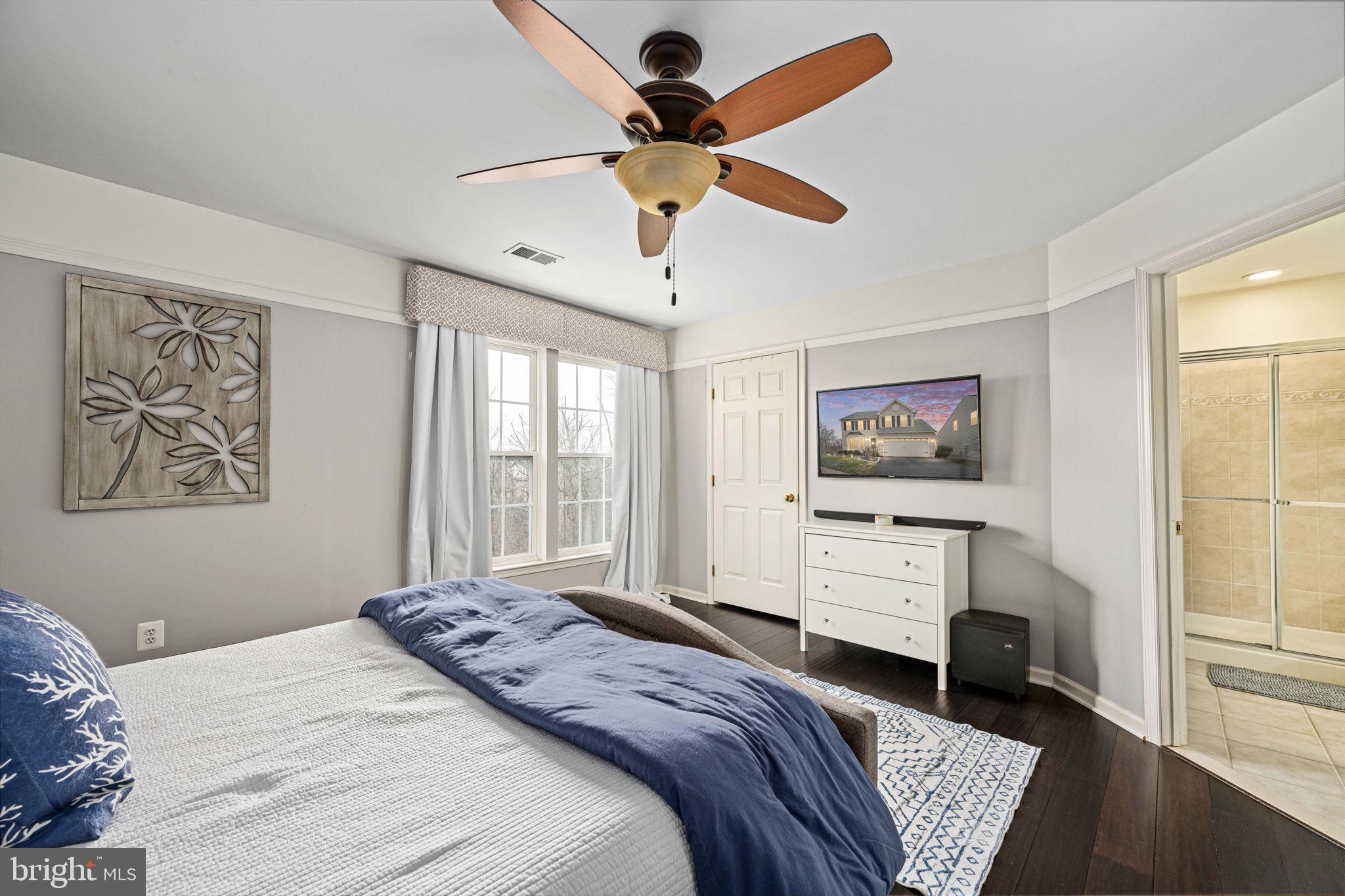 5505 Altenbury Loop Gainesville, VA 20155 - Photo 41 of 62 Primary Suite