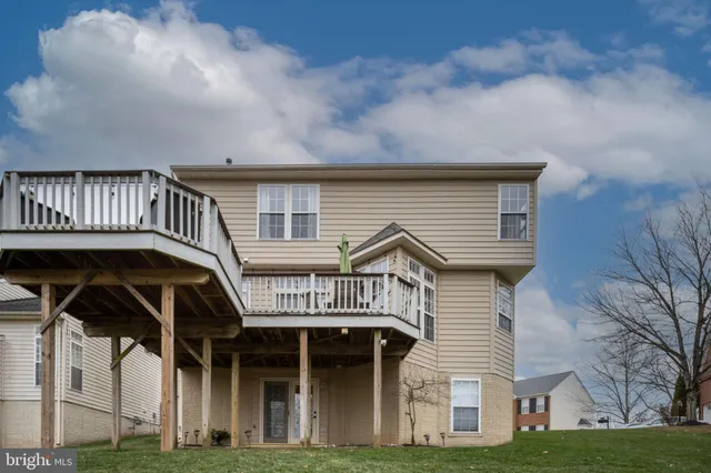 $849,999 | 5505 Altenbury Loop, Gainesville, VA 20155