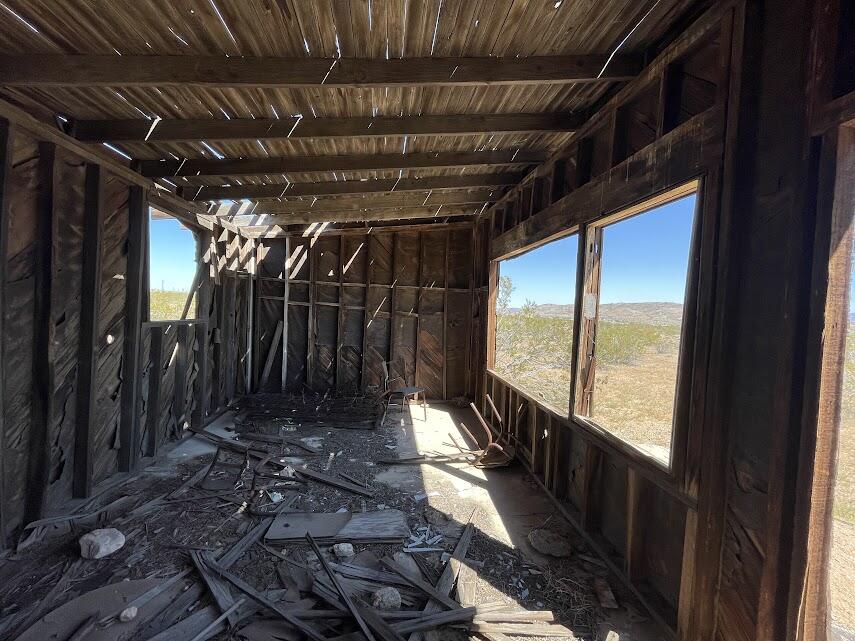 216 Jesse Road Landers, CA 92285 - Photo 14 of 26 Jesse Cabin 19