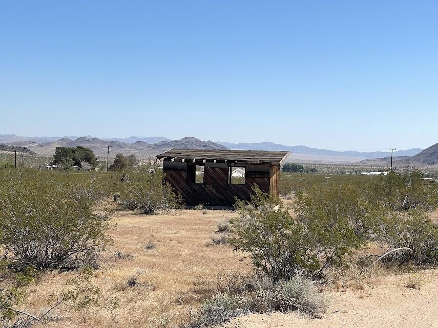 216 Jesse Road Landers, CA 92285 - Photo 18 of 26 Jesse Cabin 24