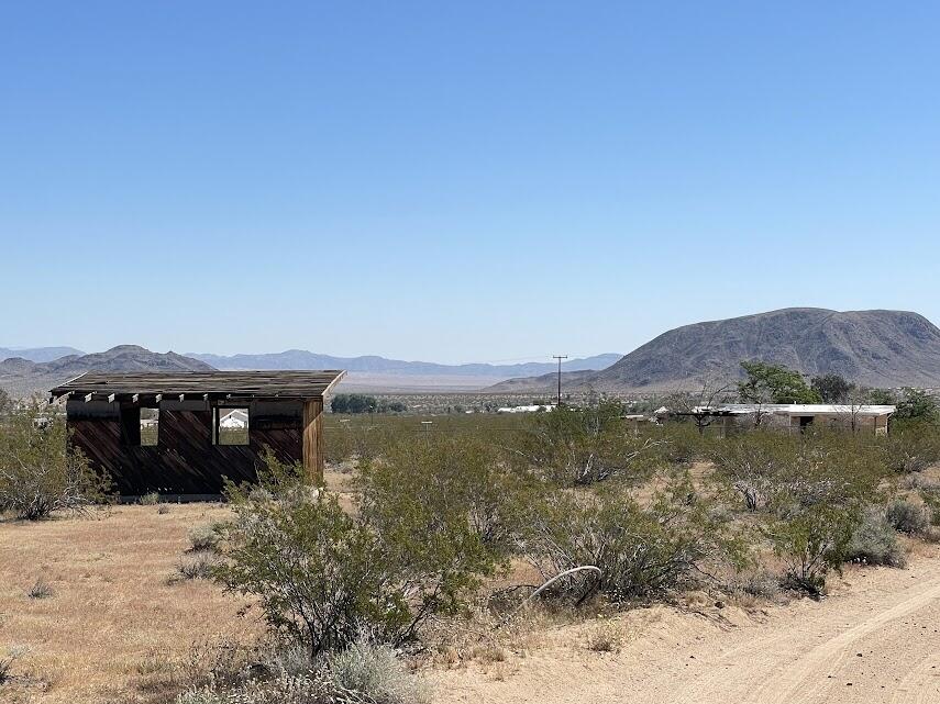 216 Jesse Road Landers, CA 92285 - Photo 2 of 26 Jesse Cabin 26