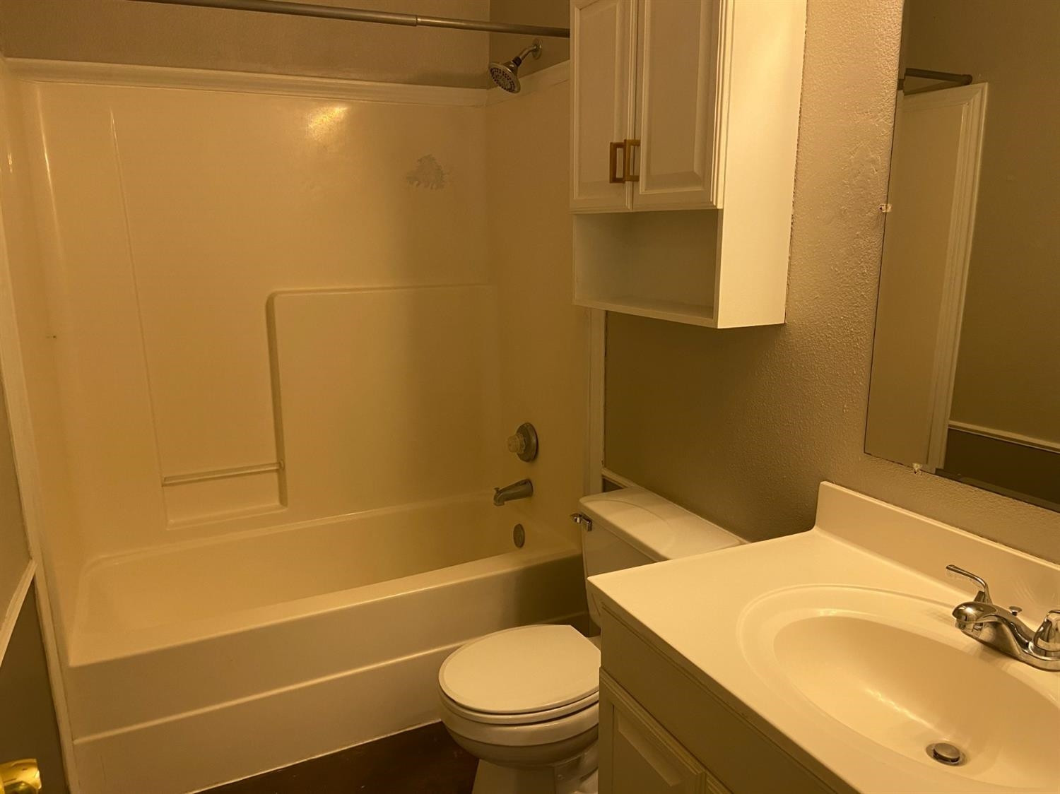 2503 North Cypress Road Lubbock, TX 79403 - Photo 10 of 23 bathroom 1 Guest bathroom