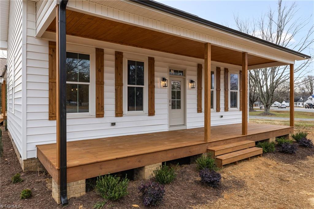 124 Vaden Road Reidsville, NC 27320 - Photo 3 of 23