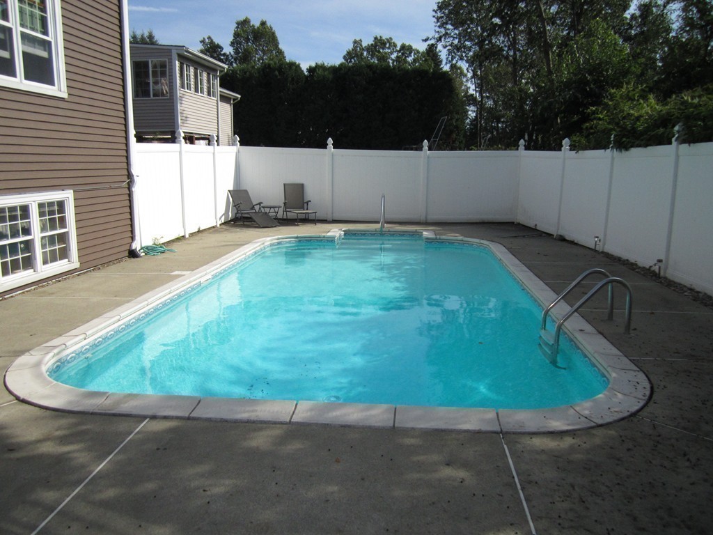 21 Westover Road Worcester, MA 01606 - Photo 29 of 30 Gallery Image 29