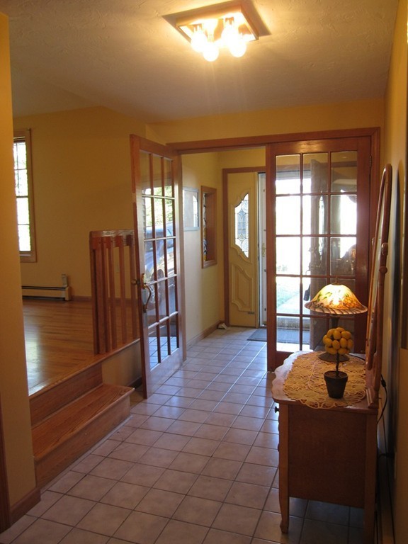 21 Westover Road Worcester, MA 01606 - Photo 3 of 30 Gallery Image 3