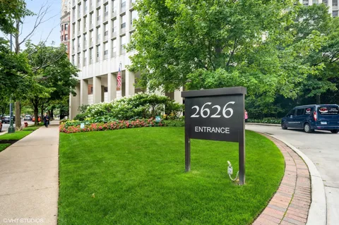 $180,000 | 2626 North Lakeview Avenue, Unit 2506, Chicago, IL 60614